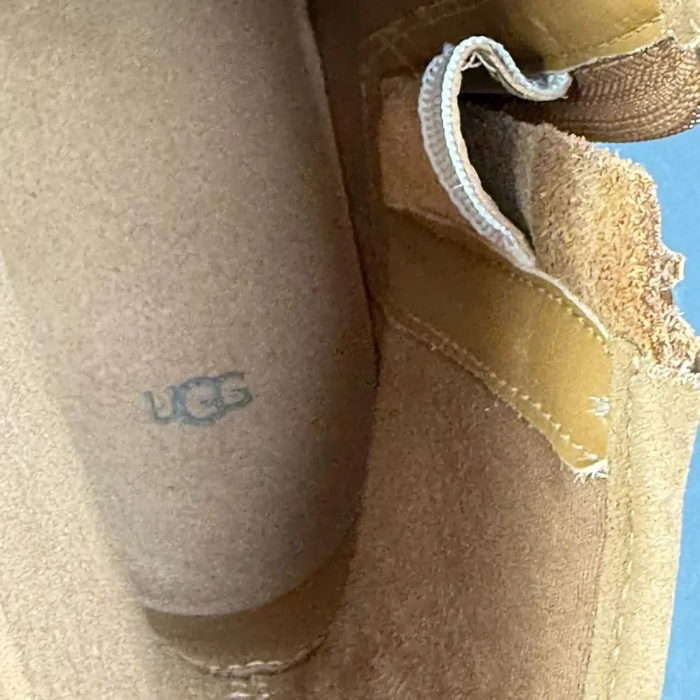 UGG Skyview Classic Waterproof Zip Boot Sneaker shoes men’s size 11